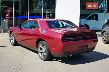 Купе Dodge Challenger 2019 в 