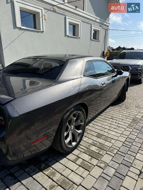 Купе Dodge Challenger 2016 в Львове фото 4 Купе Dodge Challenger 2016 в Львове