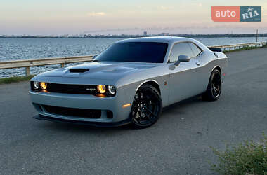 Купе Dodge Challenger 2021 в 