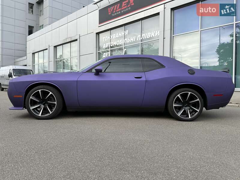 Купе Dodge Challenger 2017 в Києві фото 4 Купе Dodge Challenger 2017 в Києві