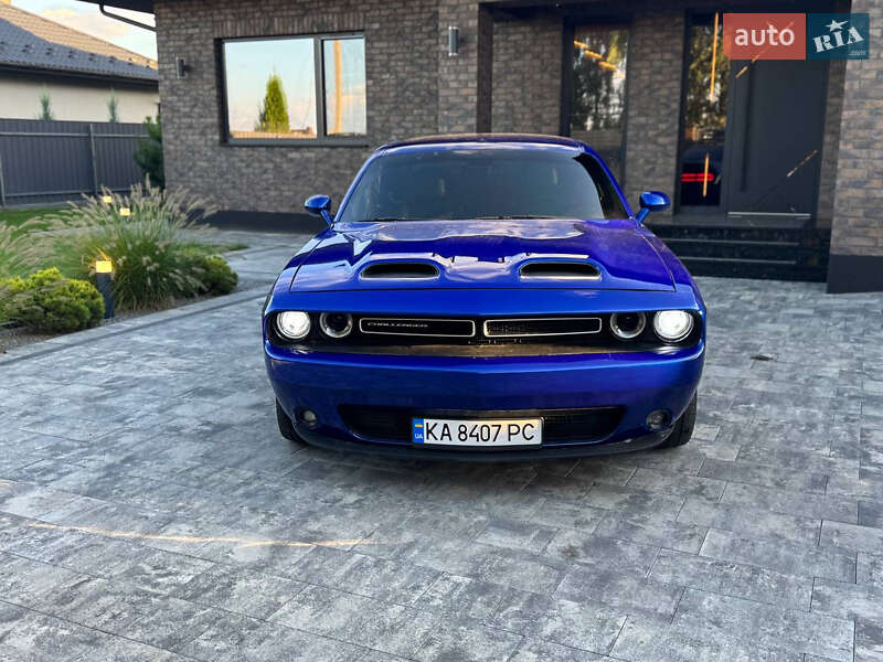 Купе Dodge Challenger 2020 в Луцьку