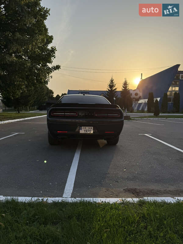 Купе Dodge Challenger 2021 в Черновцах