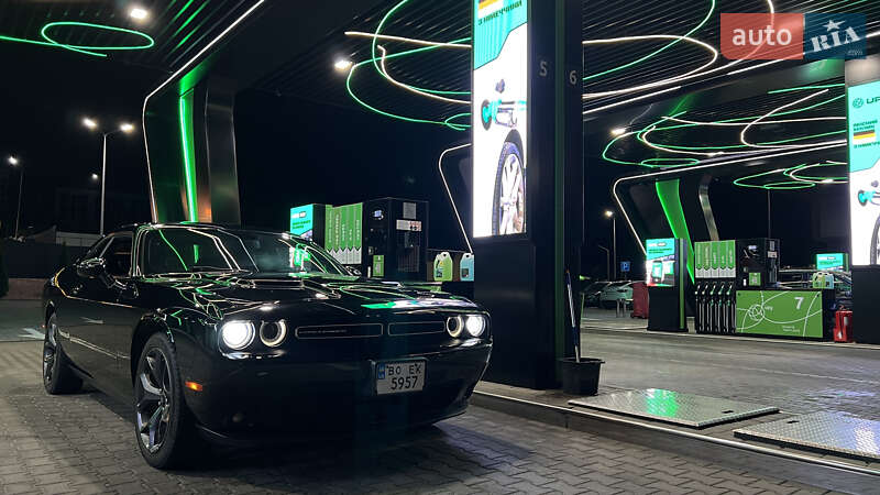 Купе Dodge Challenger 2018 в Тернополе фото 12 Купе Dodge Challenger 2018 в Тернополе