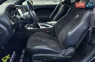 Купе Dodge Challenger 2018 в 