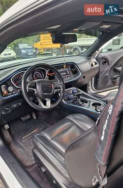 Купе Dodge Challenger 2018 в 