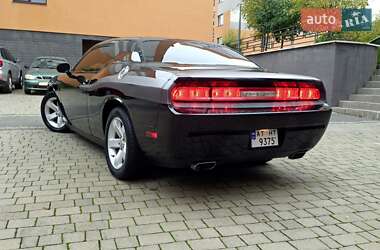 Купе Dodge Challenger 2014 в 