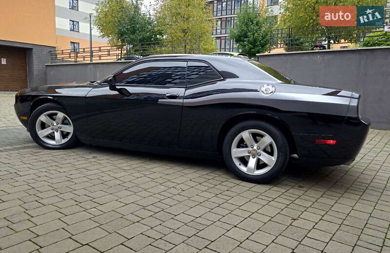 Купе Dodge Challenger 2014 в Ивано-Франковске фото 25 Купе Dodge Challenger 2014 в Ивано-Франковске