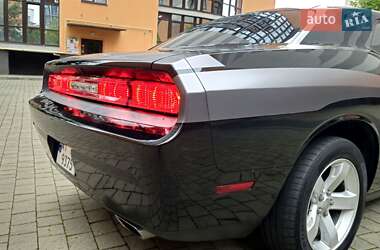 Купе Dodge Challenger 2014 в 