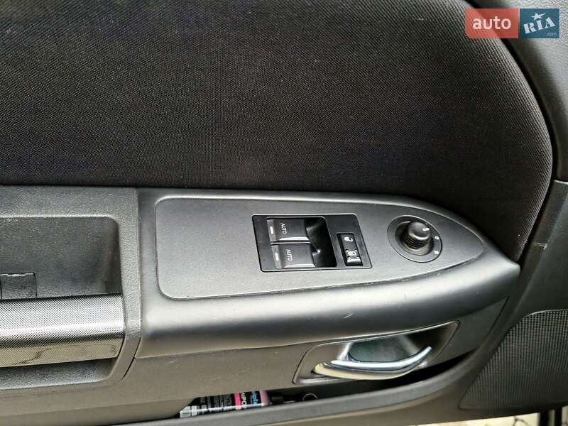 Купе Dodge Challenger 2014 в Ивано-Франковске фото 43 Купе Dodge Challenger 2014 в Ивано-Франковске