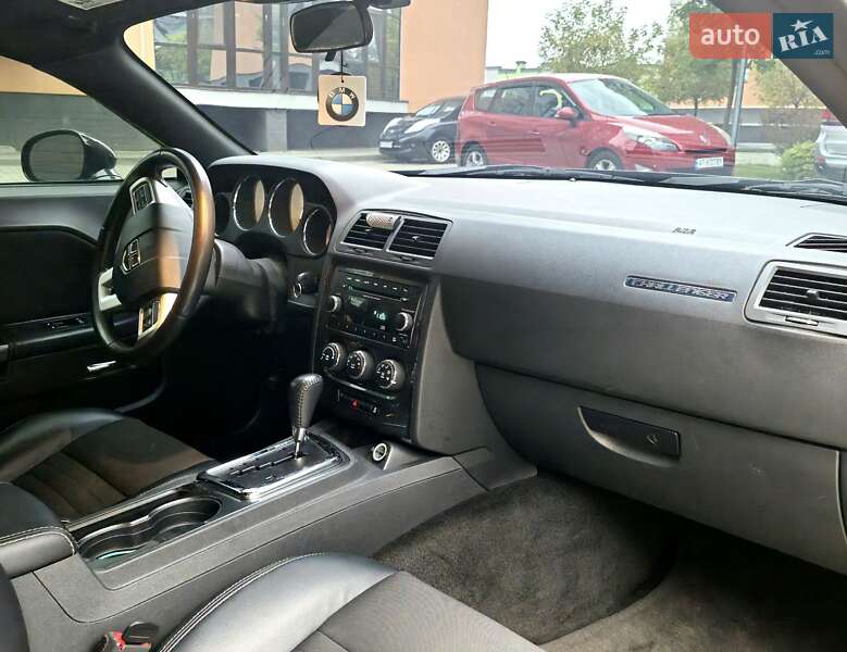 Купе Dodge Challenger 2014 в Ивано-Франковске фото 49 Купе Dodge Challenger 2014 в Ивано-Франковске