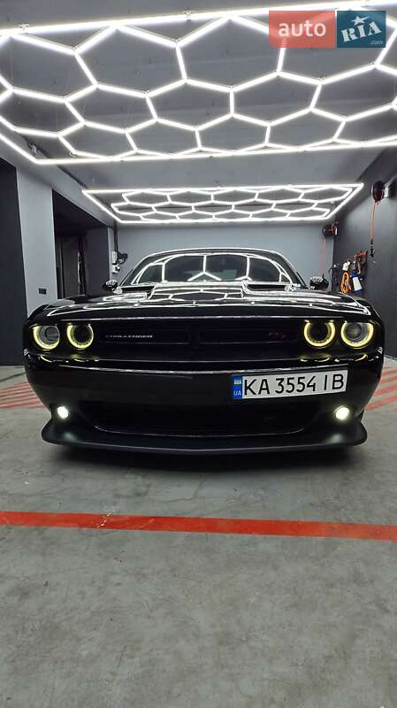 Купе Dodge Challenger 2017 в Днепре