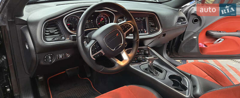 Купе Dodge Challenger 2017 в Днепре
