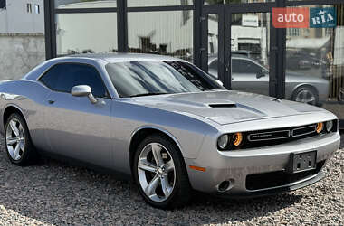 Купе Dodge Challenger 2015 в 