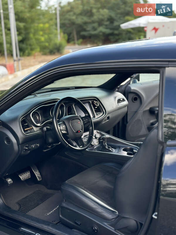 Купе Dodge Challenger 2015 в Одесі фото 27 Купе Dodge Challenger 2015 в Одесі
