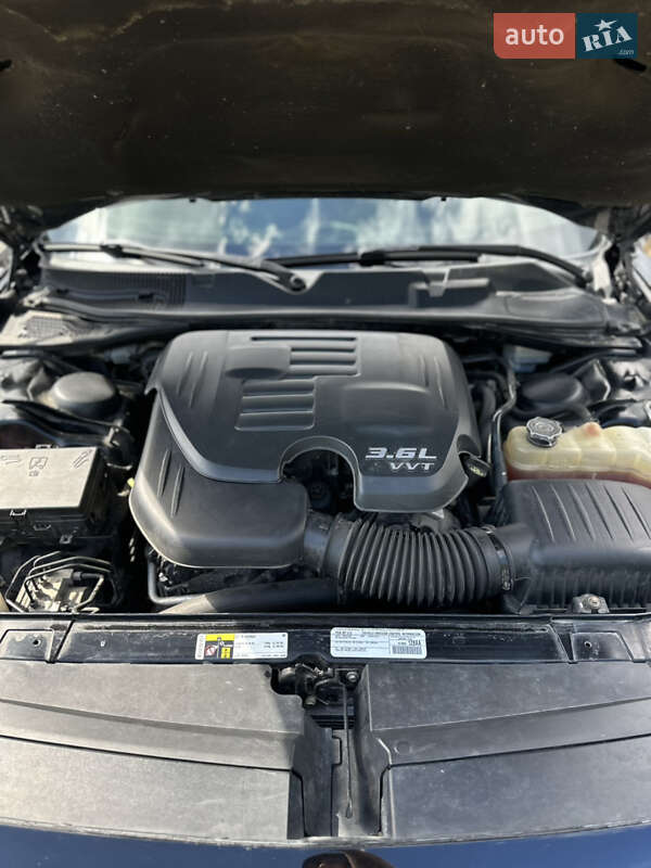 Купе Dodge Challenger 2015 в Одесі фото 33 Купе Dodge Challenger 2015 в Одесі