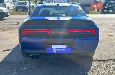 Купе Dodge Challenger 2019 в 