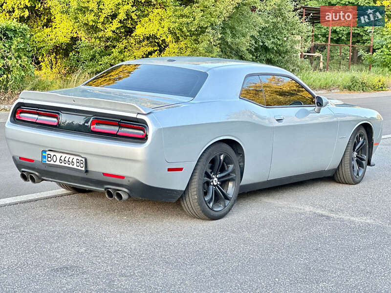 Купе Dodge Challenger 2021 в Киеве