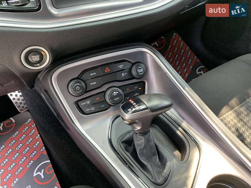 Купе Dodge Challenger 2020 в Киеве