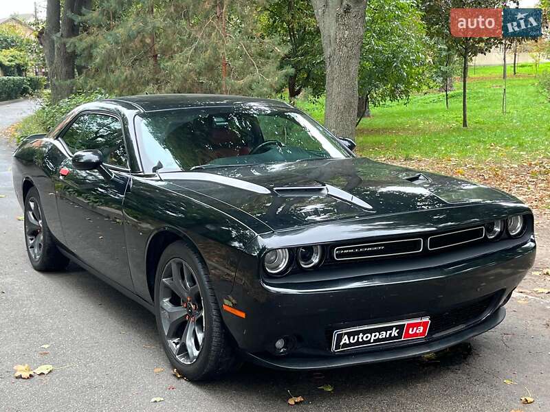Купе Dodge Challenger 2018 в Киеве