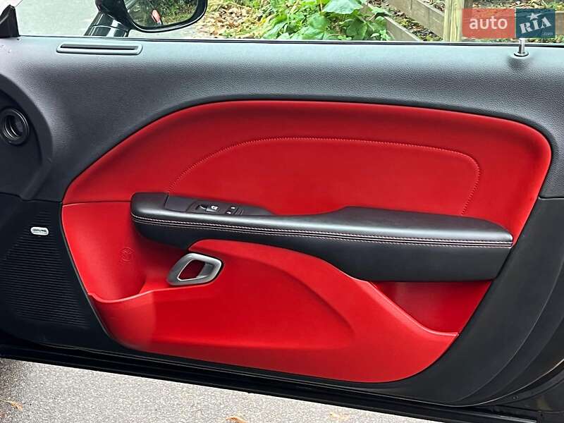 Купе Dodge Challenger 2018 в Киеве
