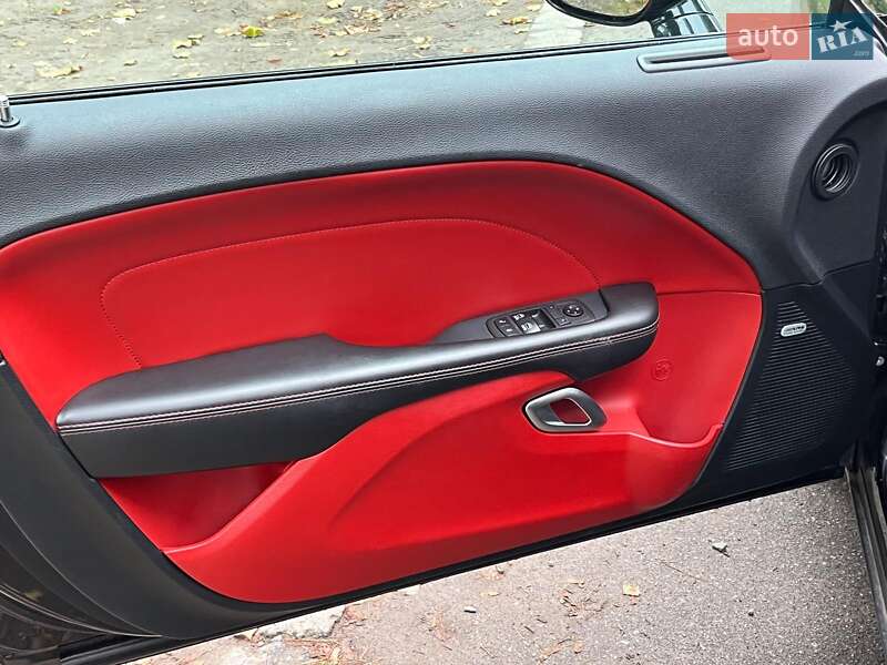 Купе Dodge Challenger 2018 в Киеве