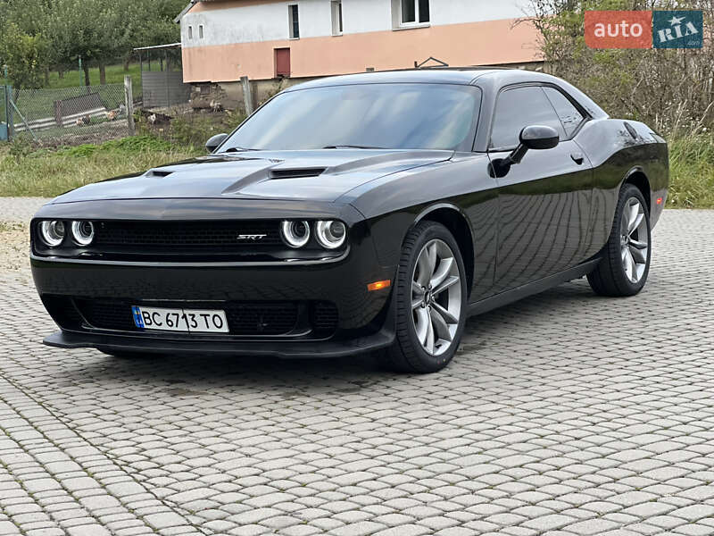 Купе Dodge Challenger 2017 в Львове
