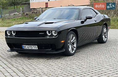 Купе Dodge Challenger 2017 в 