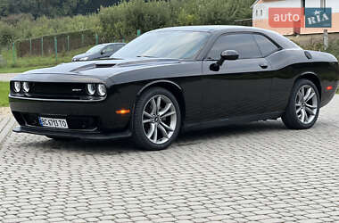 Купе Dodge Challenger 2017 в 
