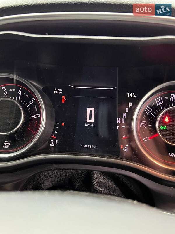 Купе Dodge Challenger 2015 в Киеве фото 12 Купе Dodge Challenger 2015 в Киеве