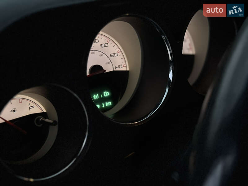 Купе Dodge Challenger 2013 в Ивано-Франковске