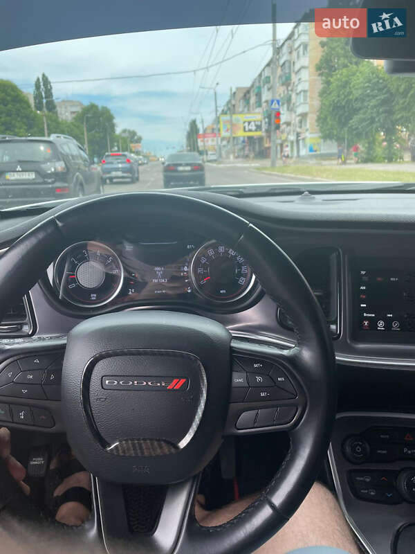 Купе Dodge Challenger 2021 в Кременчуці