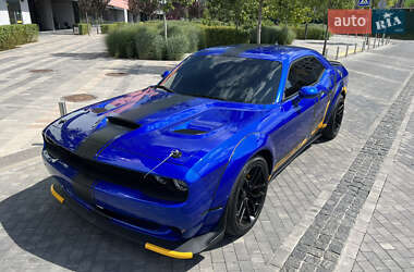 Купе Dodge Challenger 2022 в 