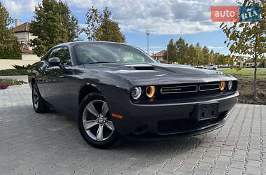 Купе Dodge Challenger 2020 в 