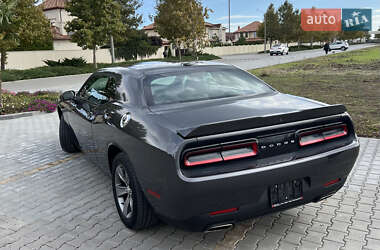 Купе Dodge Challenger 2020 в 
