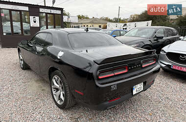 Купе Dodge Challenger 2016 в  фото 6 Купе Dodge Challenger 2016 в