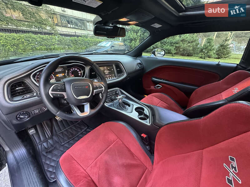 Купе Dodge Challenger 2016 в Киеве