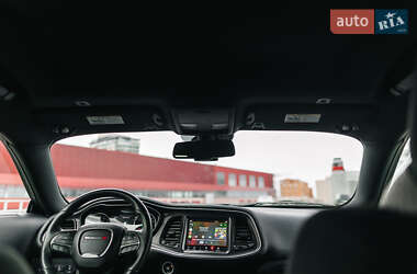 Купе Dodge Challenger 2017 в 