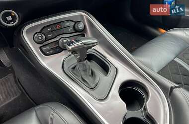 Купе Dodge Challenger 2019 в 