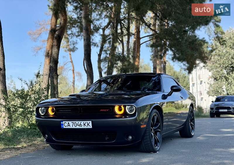 Купе Dodge Challenger 2017 в Киеве фото 2 Купе Dodge Challenger 2017 в Киеве