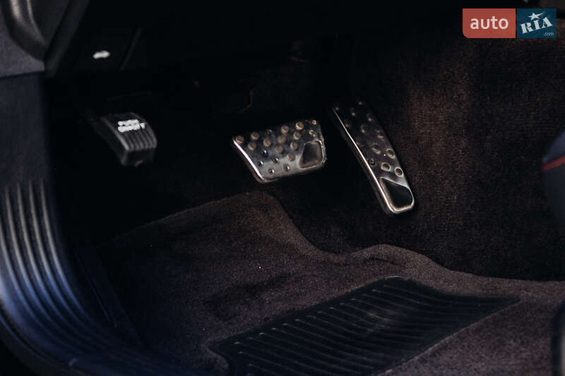 Купе Dodge Challenger 2018 в Дніпрі фото 11 Купе Dodge Challenger 2018 в Дніпрі