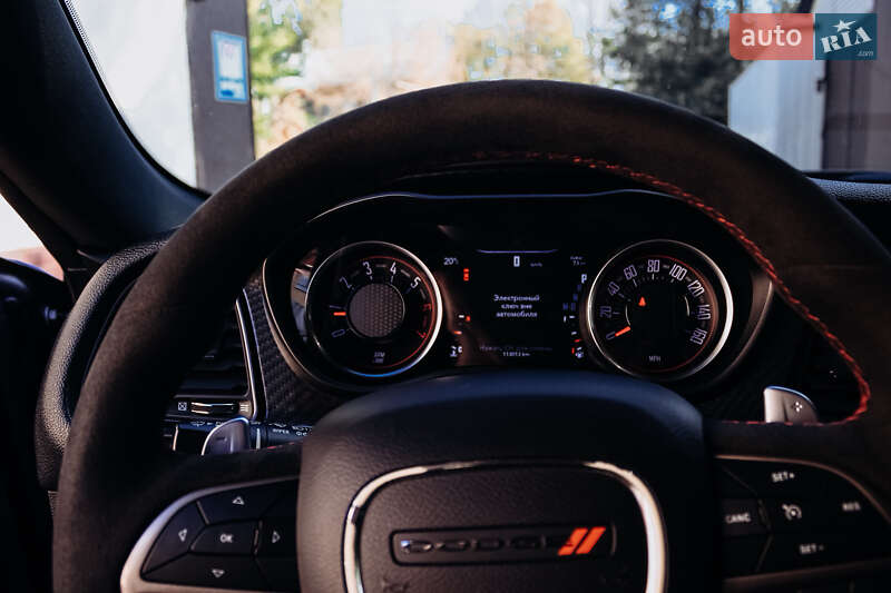 Купе Dodge Challenger 2018 в Дніпрі фото 14 Купе Dodge Challenger 2018 в Дніпрі