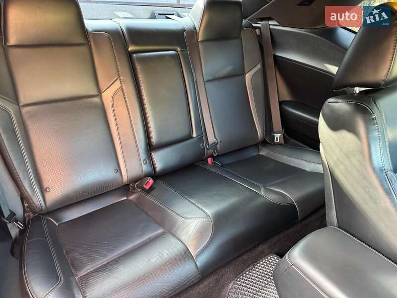 Купе Dodge Challenger 2015 в Запоріжжі фото 16 Купе Dodge Challenger 2015 в Запоріжжі