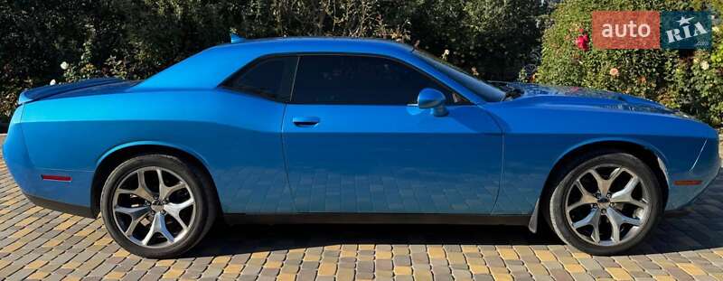 Купе Dodge Challenger 2015 в Запоріжжі фото 9 Купе Dodge Challenger 2015 в Запоріжжі