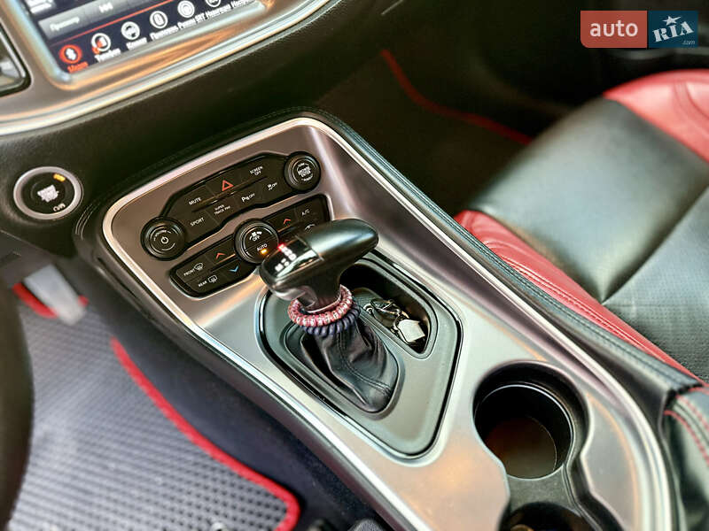 Купе Dodge Challenger 2021 в Кицмани