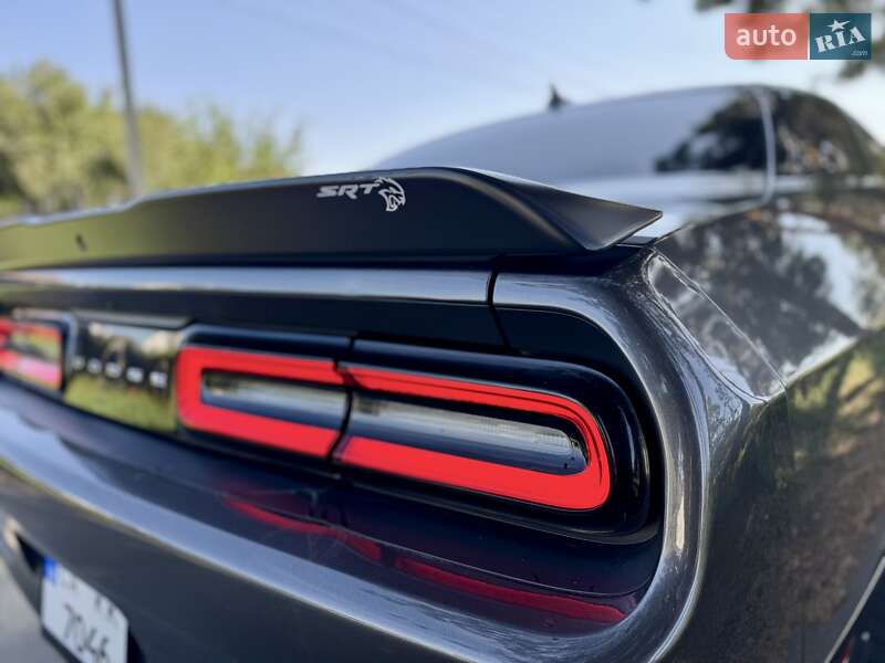Купе Dodge Challenger 2017 в Киеве фото 18 Купе Dodge Challenger 2017 в Киеве