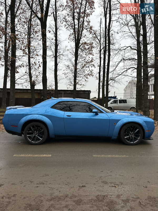 Купе Dodge Challenger 2019 в Києві