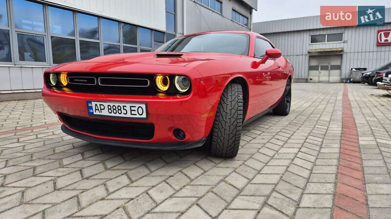Купе Dodge Challenger 2015 в Запоріжжі