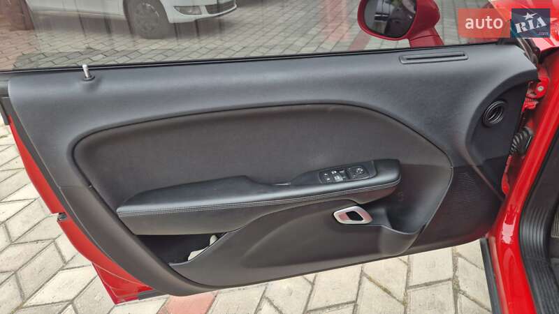 Купе Dodge Challenger 2015 в Запоріжжі