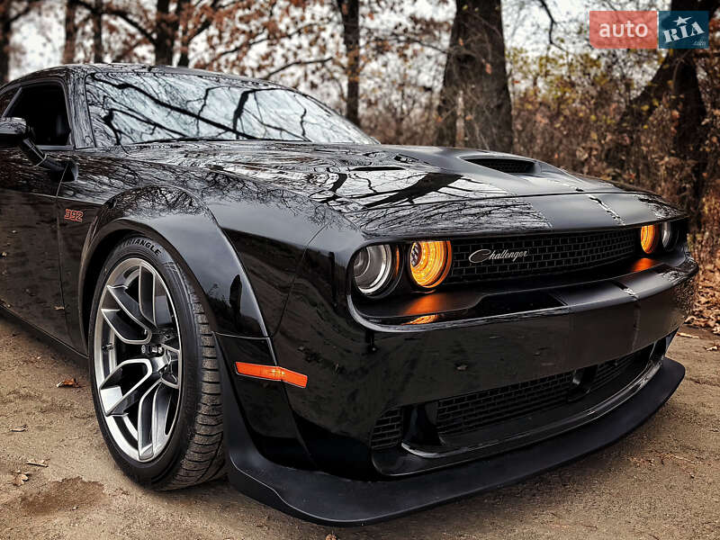 Купе Dodge Challenger 2018 в Києві фото 5 Купе Dodge Challenger 2018 в Києві