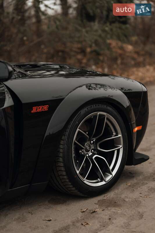 Купе Dodge Challenger 2018 в Києві фото 11 Купе Dodge Challenger 2018 в Києві